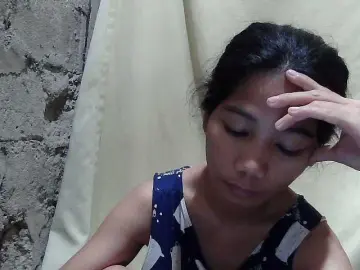 asianblossomのBongacamsでセックスカメラ