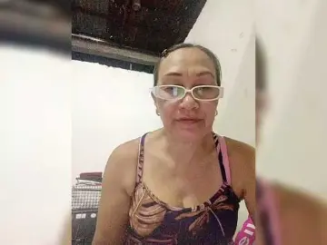 cherrywhite03のBongacamsでアダルトカメラ配信