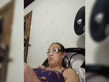 cherrywhite03のBongacamsでアダルトビデオチャット