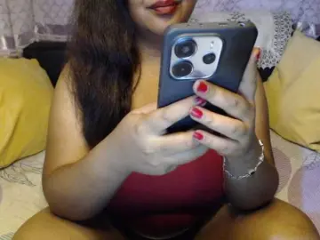 komurasakiのBongacamsでライブセックス映像