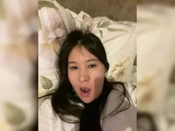 loveesafiのBongacamsでプライベートチャット