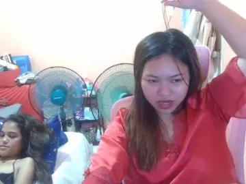 hornygirlsのBongacamsでプライベートチャット