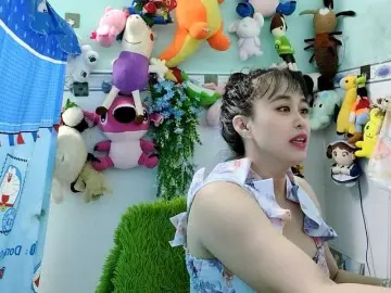 Youngsee69のBongacamsでセックスカメラ