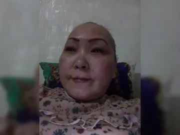 QweentisのBongacamsで高画質ウェブカメラ