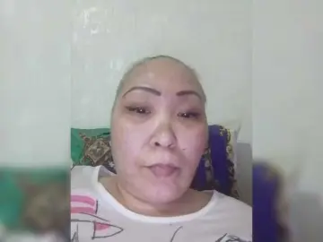 QweentisのBongacamsでセックスチャット