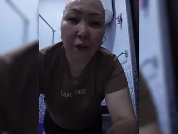 QweentisのBongacamsでライブセックス映像