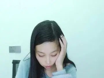 Selinababy99のBongacamsで無料ポルノカメラ