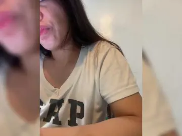 candiceloveeのBongacamsでアダルトビデオチャット