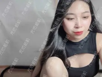 Strawberry18のBongacamsでライブチャット