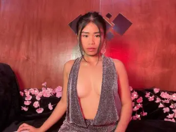 LilyJellyのBongacamsでライブポルノ配信