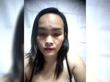 UrHotDollのBongacamsで最高のライブ配信