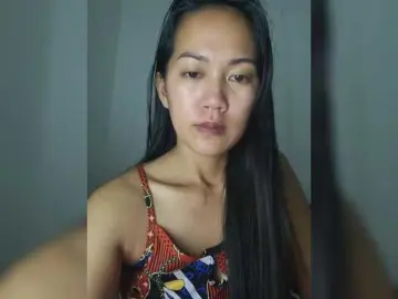 Kiana11のBongacamsでセックスカメラ