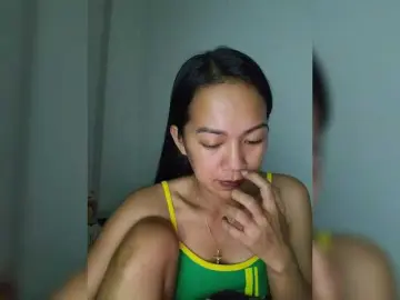 Kiana11のBongacamsでアダルトカメラ配信