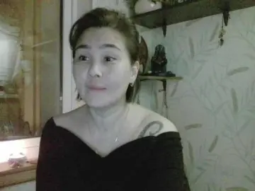 Nettie-AllieのBongacamsでセックスカメラ