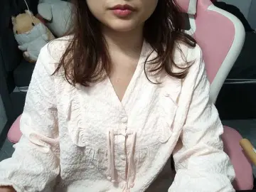 Julia98のBongacamsでアダルトビデオチャット