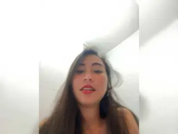 EmmaSeanのBongacamsでヌードカメラ