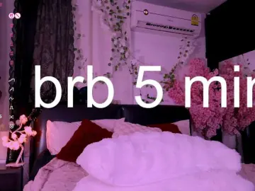 LeinboneのBongacamsでヌードカメラ