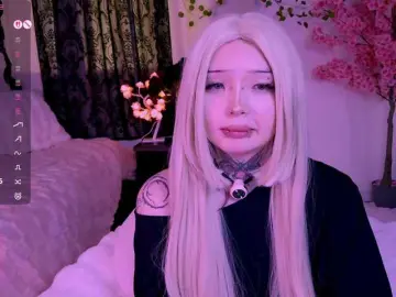 LeinboneのBongacamsでアダルトカメラ配信