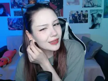 Hugo-MinのBongacamsでライブチャット