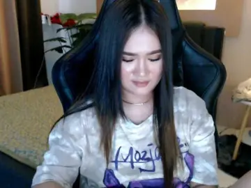 AdriannaFowlerのBongacamsでライブチャット