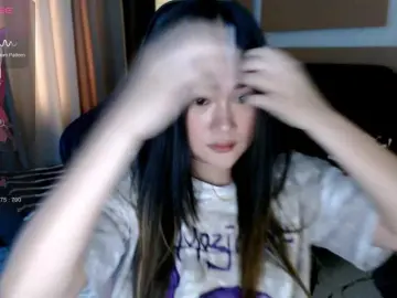 AdriannaFowlerのBongacamsで無料ポルノカメラ