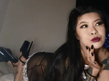 GoddessLaura4UのImliveで今すぐ視聴可能なセックスカム