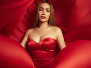 YasmineFruahwaldのLivejasminでライブセックス映像