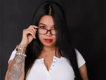 AnnaReynoldsのLivejasminで高画質ウェブカメラ