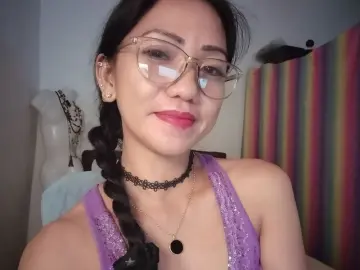 TinaJennahのLivejasminでライブポルノ配信