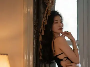 PrimerosaのLivejasminでプライベートチャット