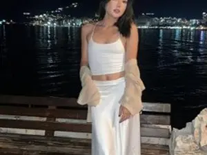 AudreyMellのStreamateでライブポルノ配信
