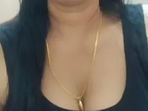 SweetyTaraのStreamateで人気のアダルト配信