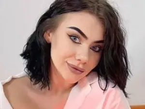 MorannaのStreamateで人気のアダルト配信