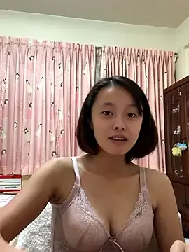 ladypaggyのStripchatでプライベートチャット