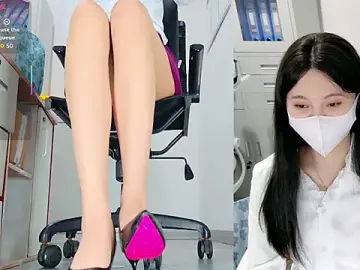 office-diodioのStripchatで高画質ウェブカメラ