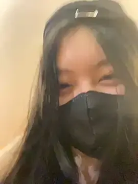 MEOW_MEOのStripchatで人気のアダルト配信