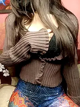 poojaji690のStripchatでアダルトカメラ配信