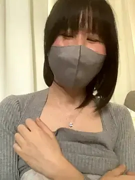 MURA-sakiのStripchatでライブセックス映像