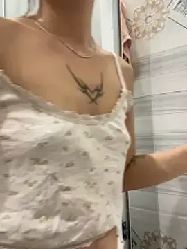 __BabyShowPublic__のStripchatで高画質ウェブカメラ