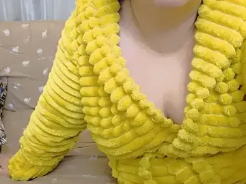 pussygold88のStripchatで高画質ウェブカメラ