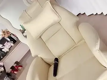 Eva-009のStripchatで人気のアダルト配信