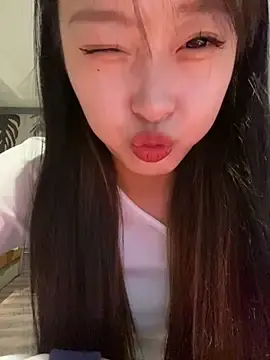 MengMeng0515のStripchatでセックスチャット