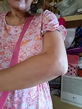 sweetiemeのStripchatでセックスチャット