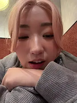 winter11のStripchatでライブポルノ配信