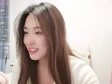 Luna_868のStripchatで今すぐ視聴可能なセックスカム