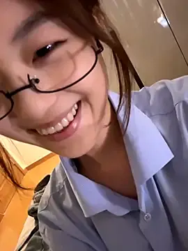 Sweet-Angel999のStripchatで高画質ウェブカメラ