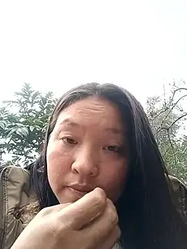 MuiNayのStripchatでライブチャット