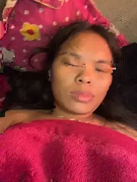 hello-cuteのStripchatでセックスチャット