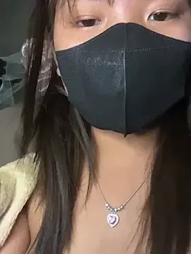 hello-cuteのStripchatでセックスチャット