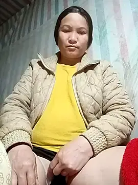 Love-Mama33のStripchatでヌードカメラ